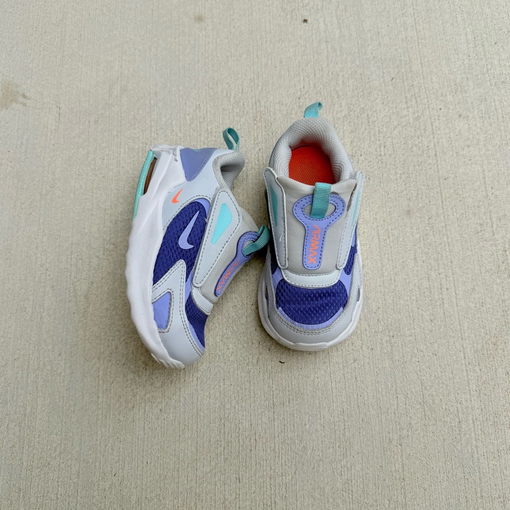 Nike Air Max Bolt 8C Toddler Shoes Easy-On Velcro Straps Purple Grey